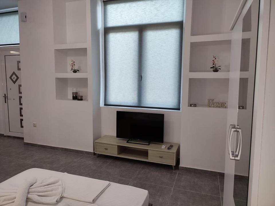 Apartament Tom'S Design PalaiónTsiflíkion Zewnętrze zdjęcie