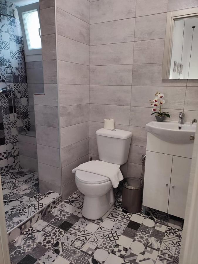 Apartament Tom'S Design PalaiónTsiflíkion Zewnętrze zdjęcie